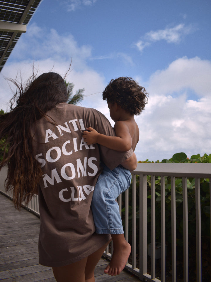 Antisocial Moms Club Tee