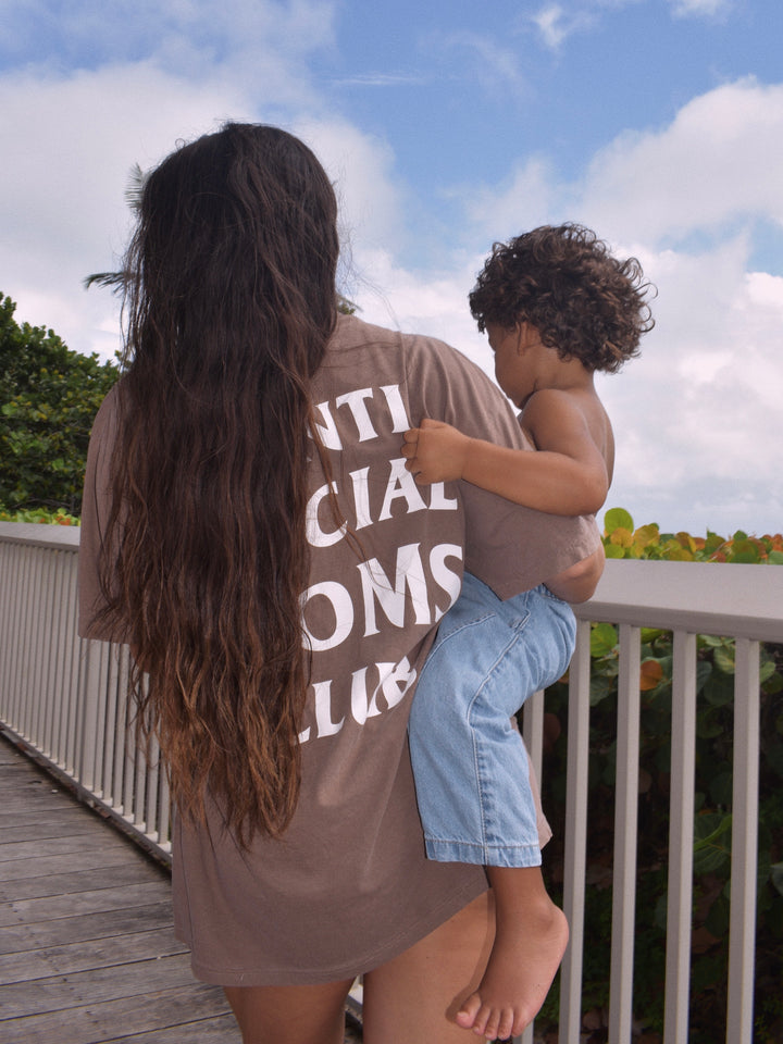 Antisocial Moms Club Tee