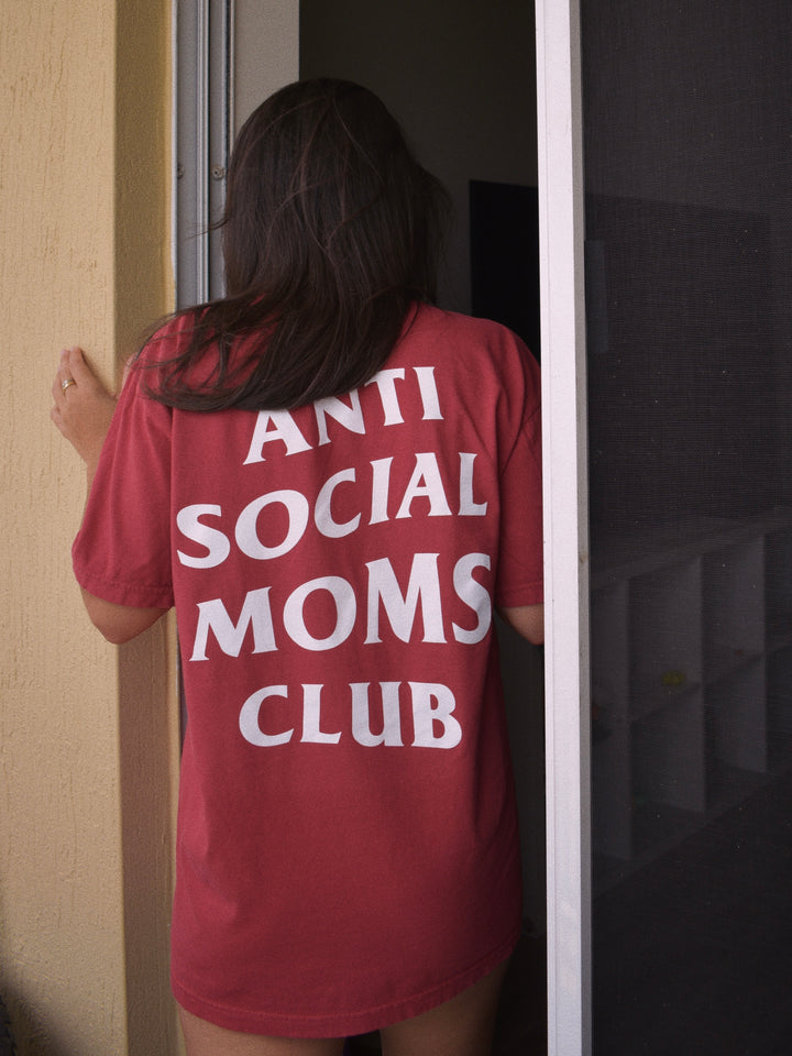Antisocial Moms Club Tee