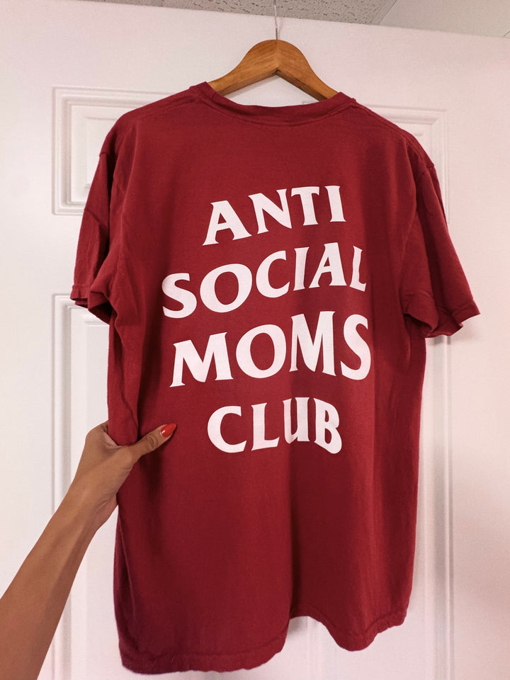 Antisocial Moms Club Tee