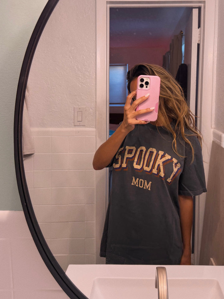 Spooky Mom tee