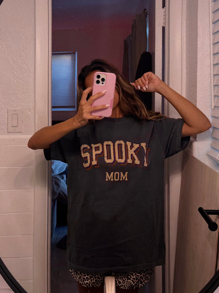 Spooky Mom tee
