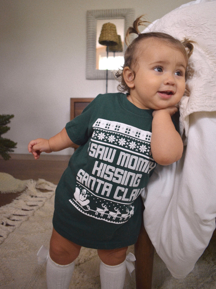 I Saw Mommy Kissing Santa Kid's Tee